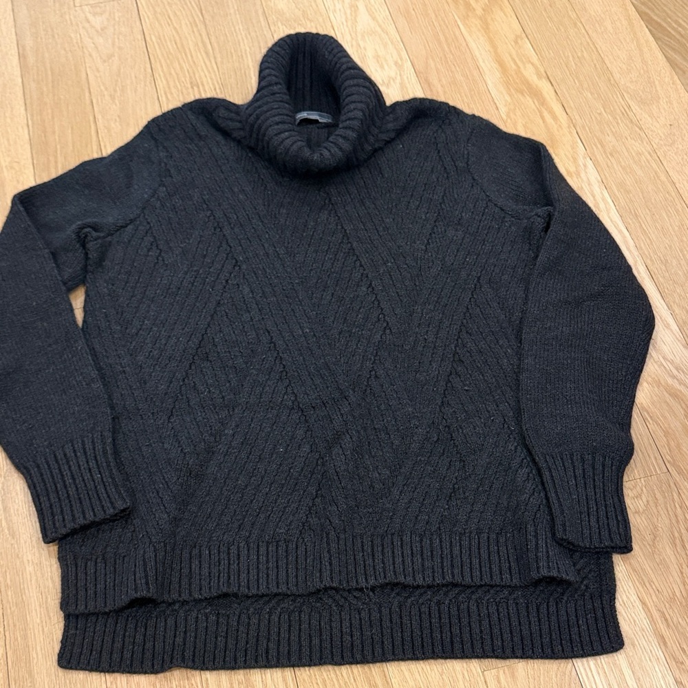 Vince women’s dark grey Turtleneck Sweater